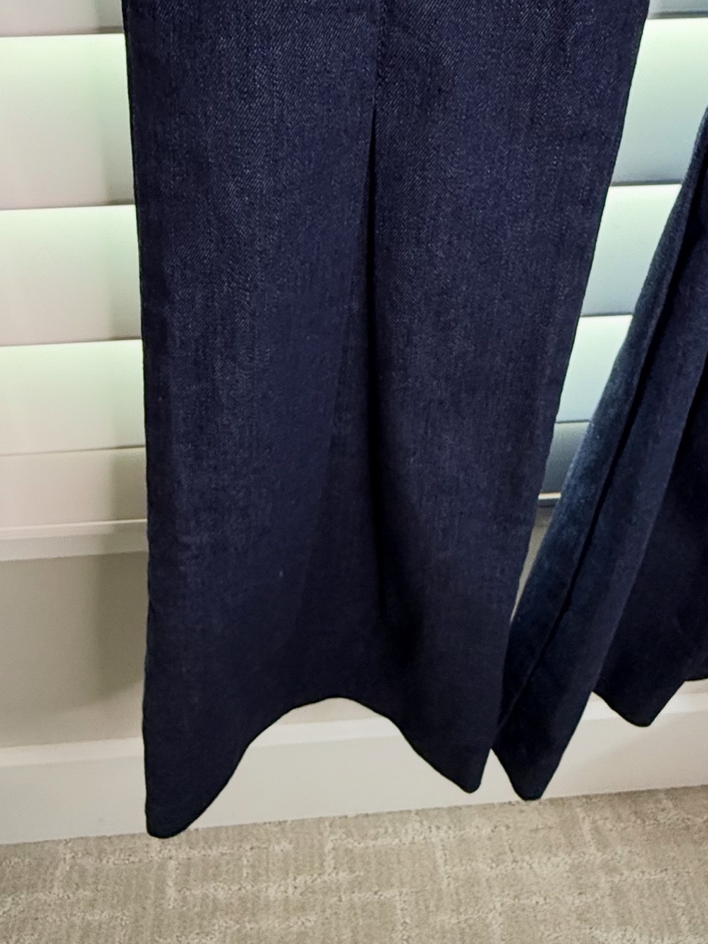 Frame Flared Front Pleat Jeans - Picture 3 of 12
